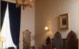 Hotel Modica: Palazzo Failla Hotel In Modica Mit 10 Zimmern Und 4 Sternen, ...