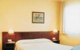 Hotel Gerona Katalonien: Hotel La Perla In Olot Mit 36 Zimmern Und 3 Sternen, ...