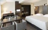 Hotel Deutschland: Nh Düsseldorf City Center Mit 111 Zimmern Und 4 Sternen, ...