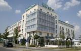 Hotel Brandenburg Solarium: 4 Sterne Holiday Inn Berlin International ...