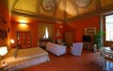 Zimmer Italien Parkplatz: Firenzesuite In Florence Mit 18 Zimmern, Toskana ...