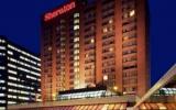 Hotel Kanada: 3 Sterne Sheraton Hamilton In Hamilton (Ontario), 301 Zimmer, ...