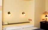 Hotel Neapel Kampanien: Hotel Il Convento In Naples Mit 14 Zimmern Und 3 ...