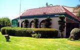 Hotel Usa: Guesthouse Inn San Fernando Valley In Mission Hills (California) ...