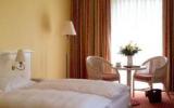 Hotel Mecklenburg Vorpommern: Nh Schwerin Mit 144 Zimmern Und 4 Sternen, ...