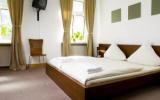 Hotel Deutschland: Pension Lugano In München Mit 13 Zimmern Und 1 Stern, ...
