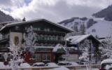 Hotel Saalbach Salzburg Reiten: Party & Eventhotel Knappenhof In ...