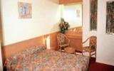 Hotel Rubelles: 3 Sterne Kyriad Melun Rubelles, 54 Zimmer, Nordfrankreich, ...