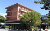 Hotel Umbrien: 3 Sterne Hotel La Vela In Passignano Sul Trasimeno Mit 29 ...