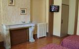 Hotel Frankreich: 2 Sterne Le Dauphin In Bordeaux Mit 13 Zimmern, Gironde, ...