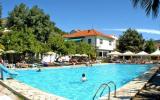 Ferienanlage Italien Pool: Teil Eines Feriencenters Quattro Stagioni A4 In ...