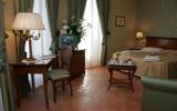 Hotel Neapel Kampanien Solarium: Hotel Nesis In Naples Mit 39 Zimmern Und 4 ...