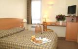 Hotel Centre Frankreich Internet: 2 Sterne Comfort Hotel Chartres In Le ...