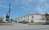 Hotelkalifornien: Motel 6 Canoga Park In Canoga Park (California) Mit 64 ...