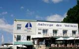 Hotel Frankreich Angeln: 2 Sterne Logis Auberge Des Voiliers In Langres Mit 10 ...