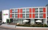 Hotel Deutschland: Corbin Feng Shui Business Hotel In Freising Mit 46 Zimmern ...