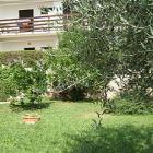 Ferienwohnungistrien: Ferienwohnung In Sehr Ruhiger Lage Mit Garten 