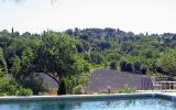 Helle Ferienwohnung in mitten von Lavendelfeldern mit Pool und großer Terrasse