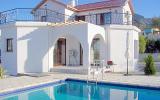 Ferienvilla Zypern: Geräumige Villa Mit 4 Schlafzimmern & Umwerfendem ...