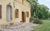 Landhaus Italien: Charmante Hütte In Marche-Landschaft, Für ...