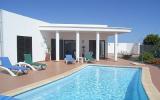 Ferienvilla Playa Blanca Canarias: Absolut Private Moderne Villa, Großer ...
