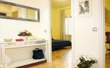 Ferienwohnung Rom Lazio: 2 Schlafzimmer, 2 Badezimmer (Nur 1 Mit Dusche), ...