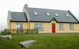 Landhaus Irland: Komfortable Hütte In Erhöhter Lage Mit Spektakulärem ...