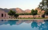 Luxuriöse Landvilla mit eigenem privaten Pool & spektakulärem Ausblick.