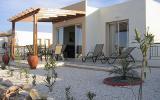 Ferienvilla Zypern: Luxuriöse Strandvilla Mit Meerblick In ...