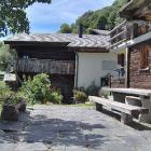 Ferienhauswallis: Sanft Restauriertes Walliser Haus In Südhanglage Nahe Ski ...