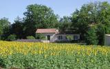 Landhaus Ampus: Charmante Hütte In Der Provence Mit Blick Auf Den Garten Und ...